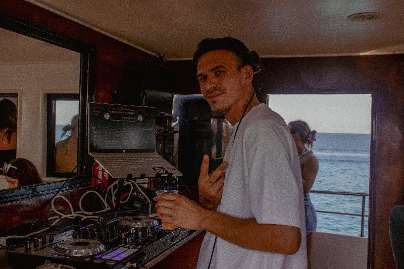 Dj mike